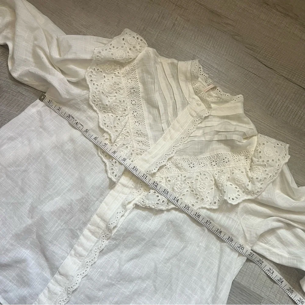 FREE PEOPLE Hit The Road Buttondown White Ruffled Long Sleeve Blouse Size Small - Picture 15 of 16